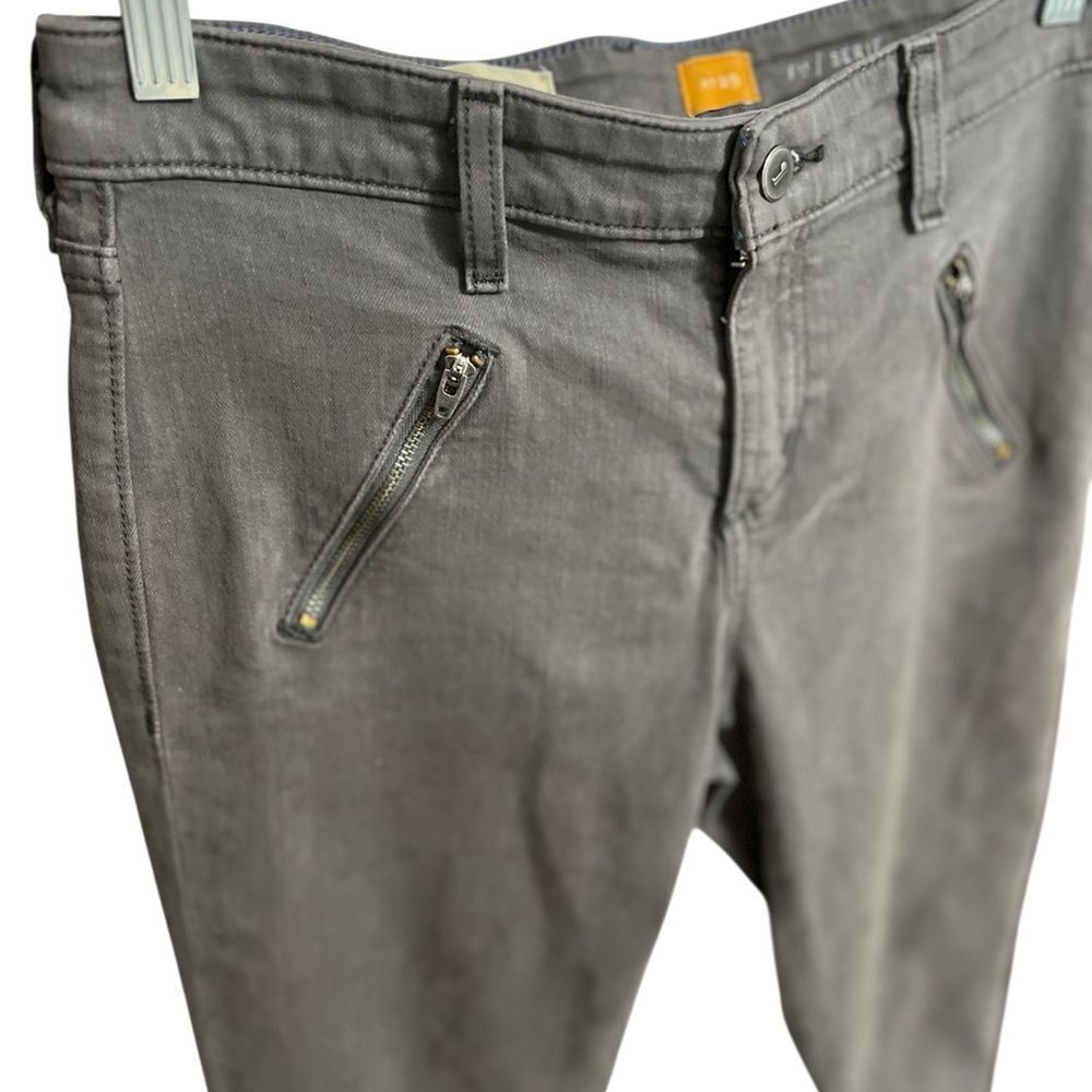 Anthropologie Pilcro and the letterpress 29 Gray Slim Skinny jeans
Zippers - Picture 6 of 12